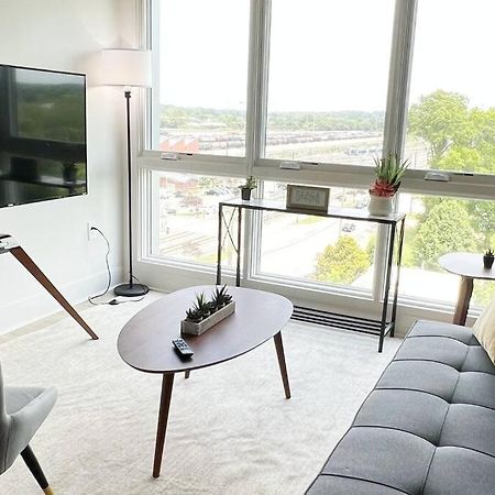 Studio Apartment, Queen Bed, Wifi, Kitchen, Washer & Dryer In Charlotte Bagian luar foto