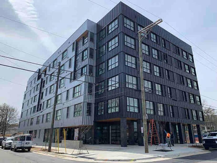 Studio Apartment, Queen Bed, Wifi, Kitchen, Washer & Dryer In Charlotte Bagian luar foto